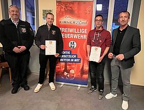 Bürgermeister Thomas Jung mit Carsten Korn und Benedikt Matzke 