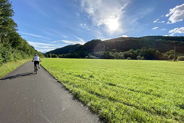 Radfahrer auf dem Nahe-Radweg